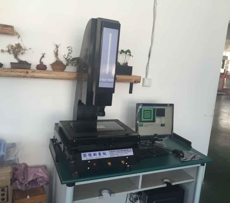 Optical-Comparator